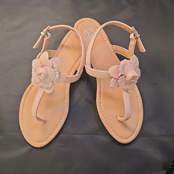 BRAND NEW NY&C FLORAL DESIGN WOMENS THONG SANDALS - Picture 10 of 14